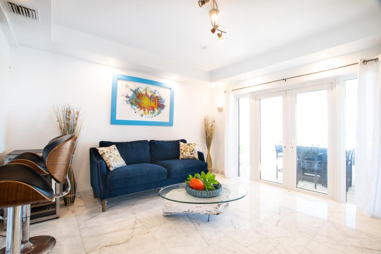 Caprice 9 - Oceanfront Villa - Gated Community With Pool Nassau Luaran gambar